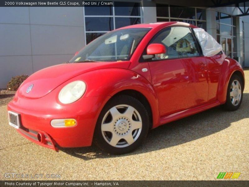 Red Uni / Cream 2000 Volkswagen New Beetle GLS Coupe