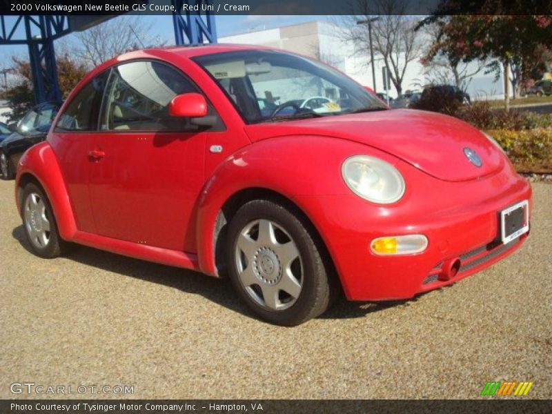 Red Uni / Cream 2000 Volkswagen New Beetle GLS Coupe