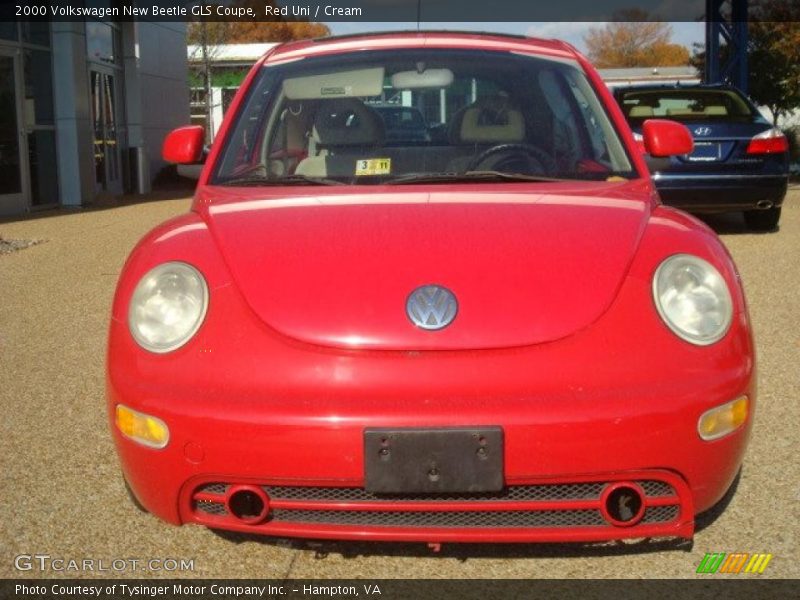 Red Uni / Cream 2000 Volkswagen New Beetle GLS Coupe