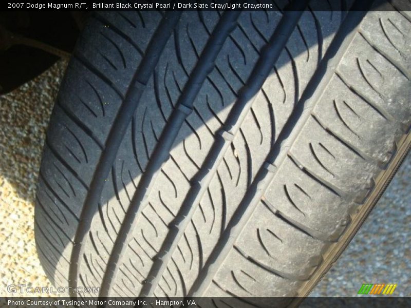 Brilliant Black Crystal Pearl / Dark Slate Gray/Light Graystone 2007 Dodge Magnum R/T