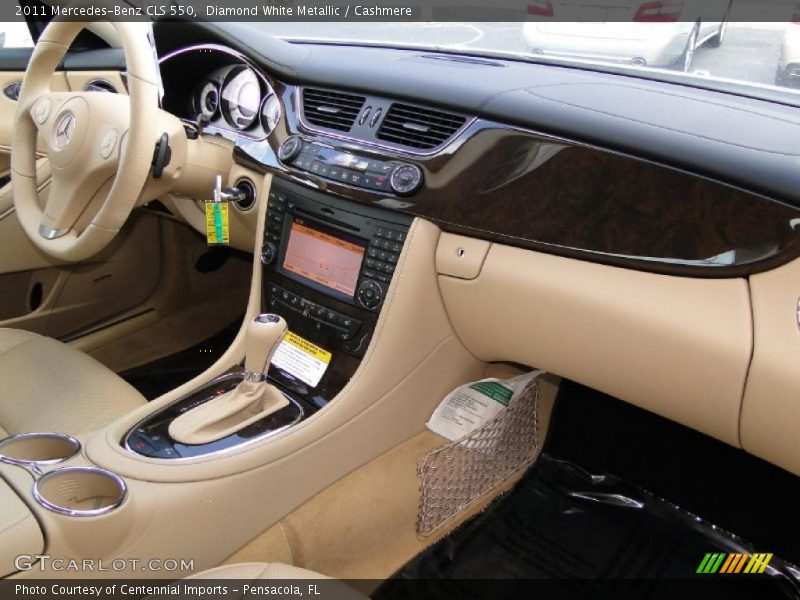 Dashboard of 2011 CLS 550