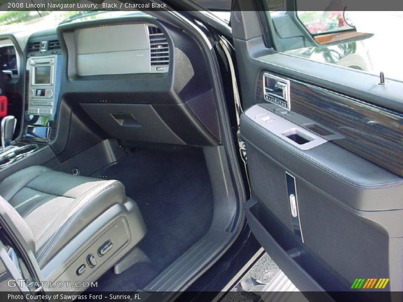 Black / Charcoal Black 2008 Lincoln Navigator Luxury