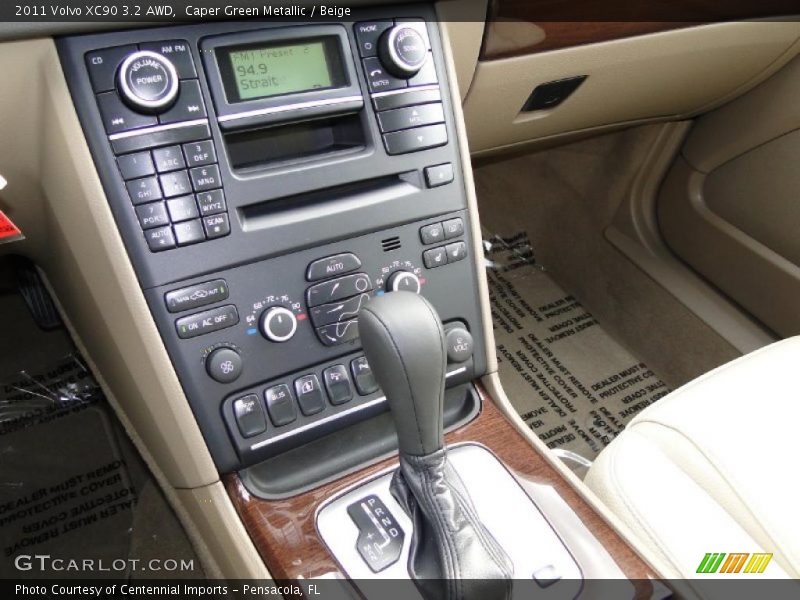 Controls of 2011 XC90 3.2 AWD