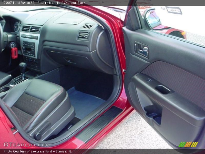 Redfire Metallic / Charcoal Black 2007 Ford Fusion SE