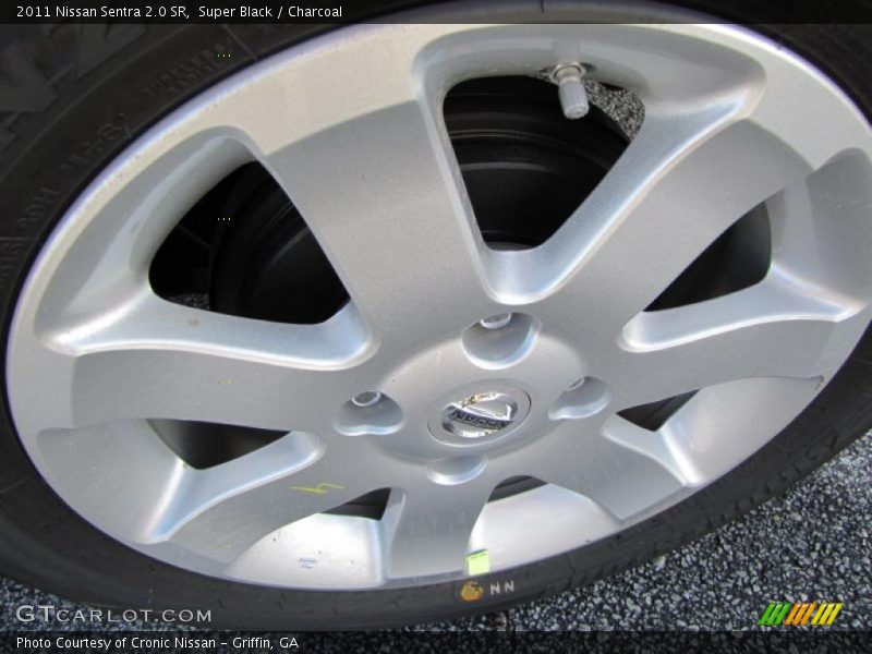 Super Black / Charcoal 2011 Nissan Sentra 2.0 SR