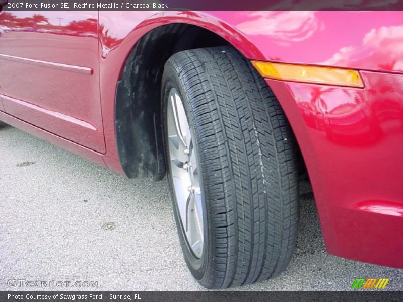 Redfire Metallic / Charcoal Black 2007 Ford Fusion SE