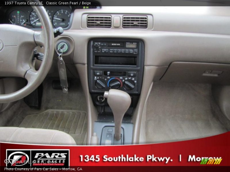 Classic Green Pearl / Beige 1997 Toyota Camry LE