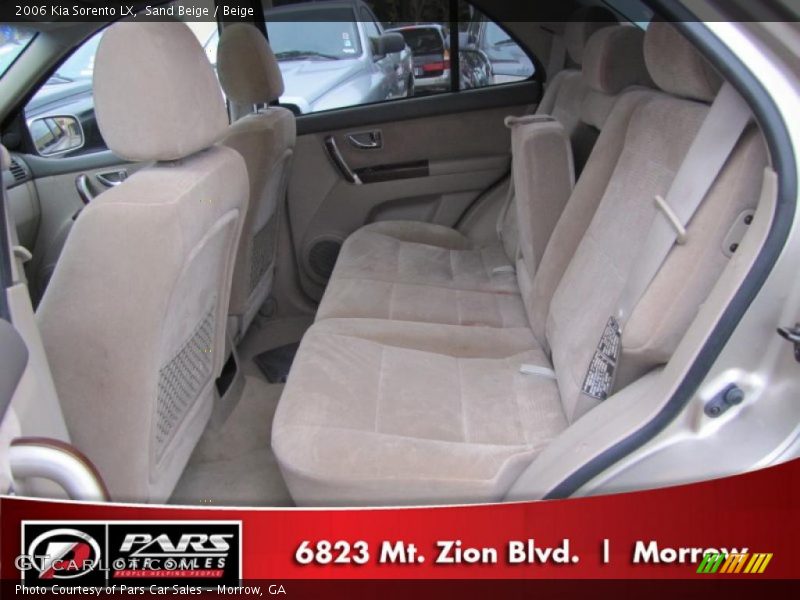 Sand Beige / Beige 2006 Kia Sorento LX