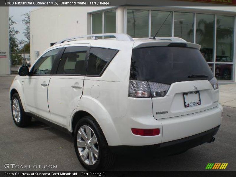 Diamond White Pearl / Beige 2008 Mitsubishi Outlander XLS