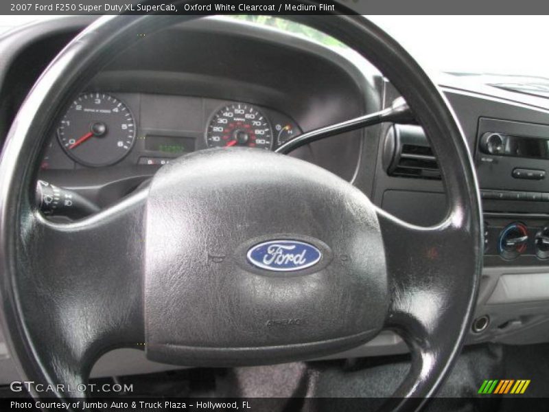Oxford White Clearcoat / Medium Flint 2007 Ford F250 Super Duty XL SuperCab