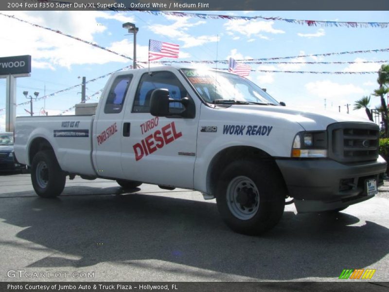 Oxford White / Medium Flint 2004 Ford F350 Super Duty XL SuperCab