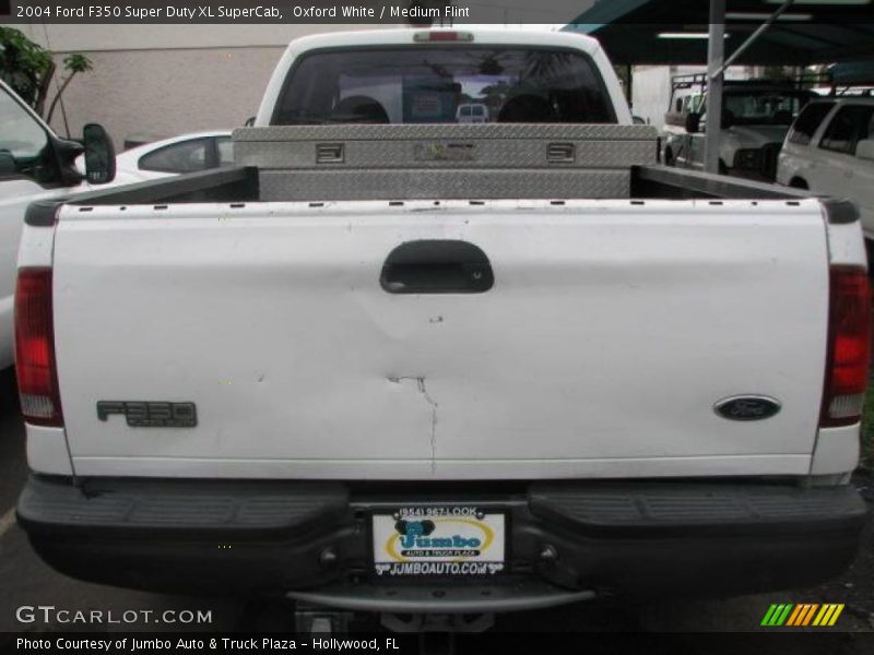 Oxford White / Medium Flint 2004 Ford F350 Super Duty XL SuperCab