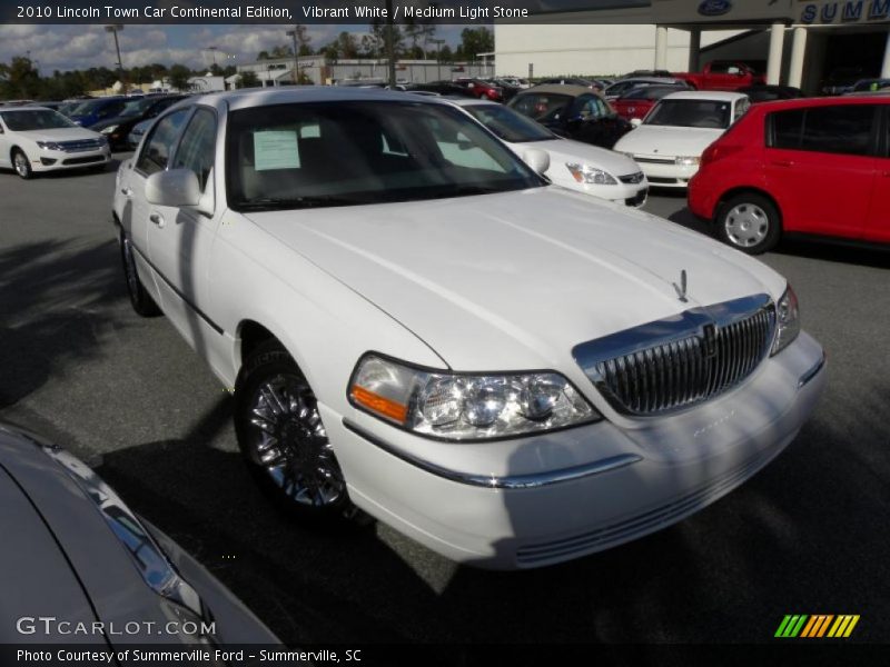 Vibrant White / Medium Light Stone 2010 Lincoln Town Car Continental Edition