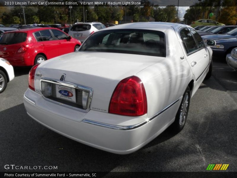 Vibrant White / Medium Light Stone 2010 Lincoln Town Car Continental Edition