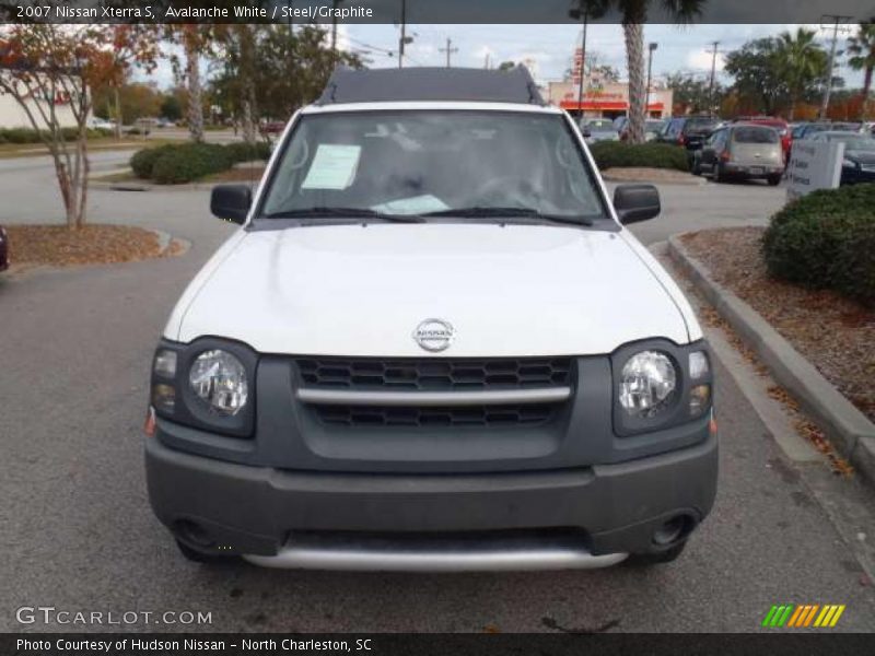 Avalanche White / Steel/Graphite 2007 Nissan Xterra S