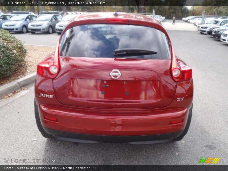 Cayenne Red / Black/Red w/Red Trim 2011 Nissan Juke SV