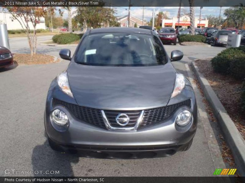 Gun Metallic / Black/Silver Trim 2011 Nissan Juke S