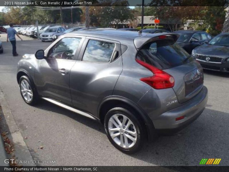  2011 Juke S Gun Metallic