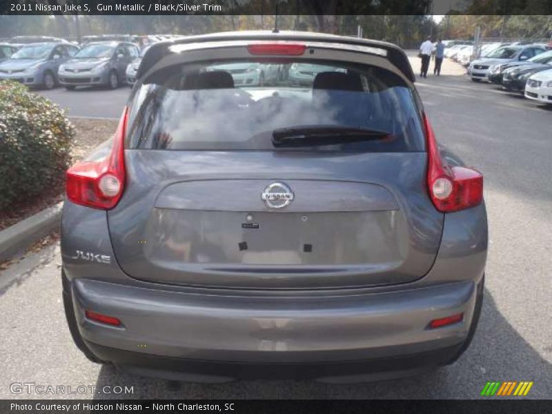  2011 Juke S Gun Metallic