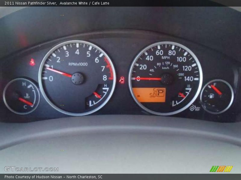 Avalanche White / Cafe Latte 2011 Nissan Pathfinder Silver