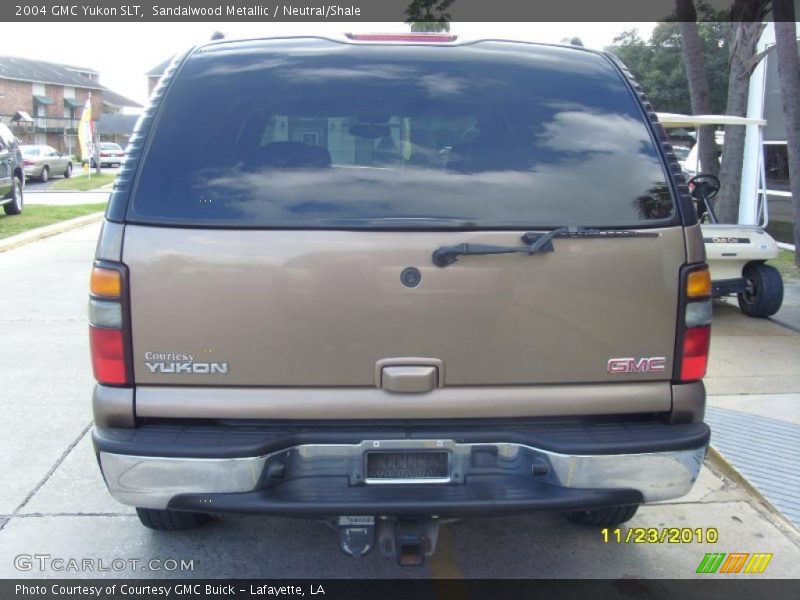 Sandalwood Metallic / Neutral/Shale 2004 GMC Yukon SLT