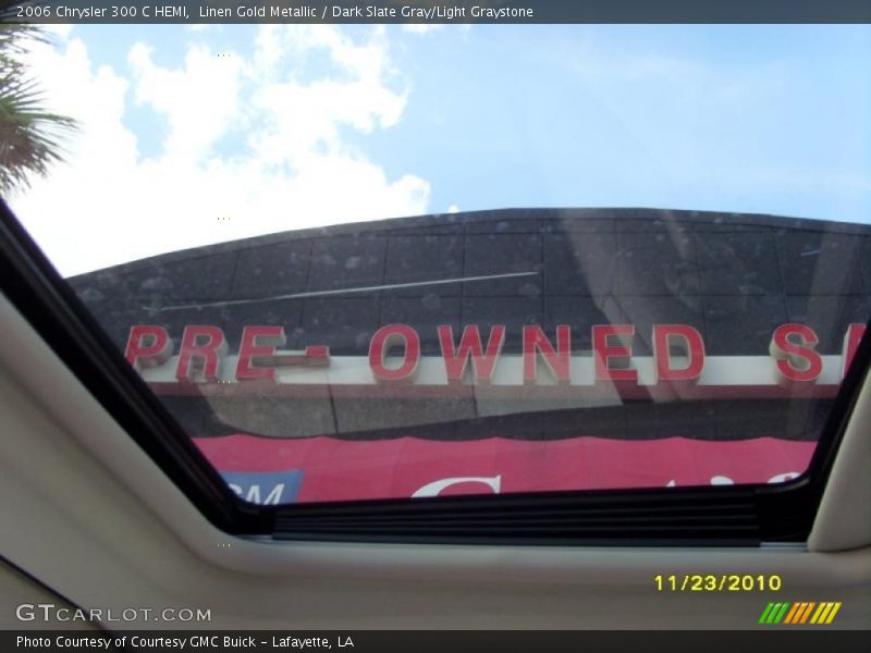 Linen Gold Metallic / Dark Slate Gray/Light Graystone 2006 Chrysler 300 C HEMI