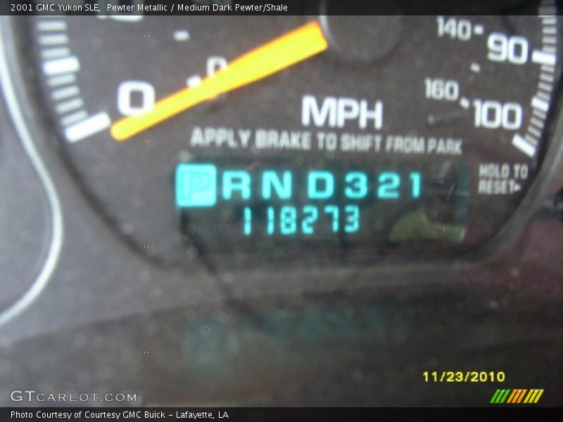 Pewter Metallic / Medium Dark Pewter/Shale 2001 GMC Yukon SLE