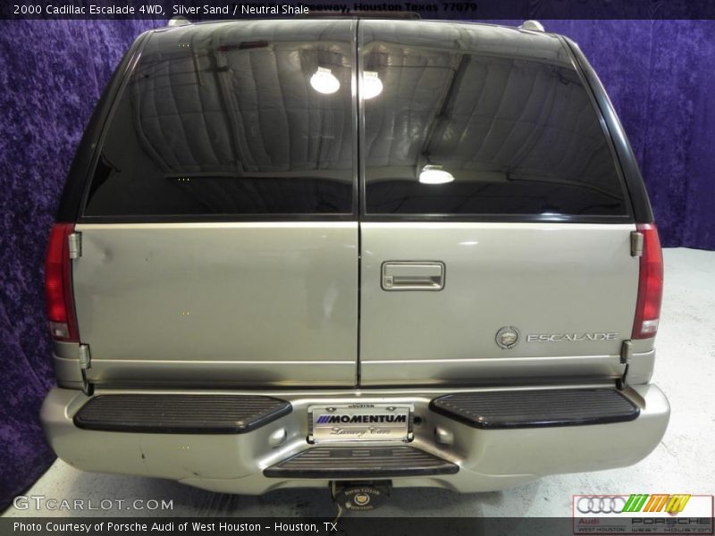 Silver Sand / Neutral Shale 2000 Cadillac Escalade 4WD