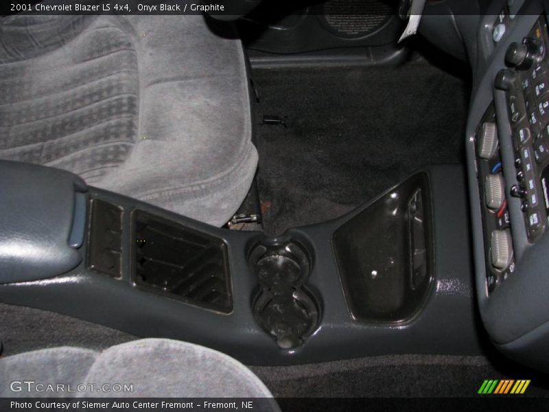 Onyx Black / Graphite 2001 Chevrolet Blazer LS 4x4