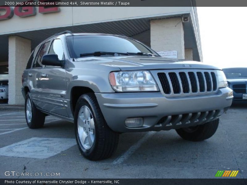 Silverstone Metallic / Taupe 2000 Jeep Grand Cherokee Limited 4x4