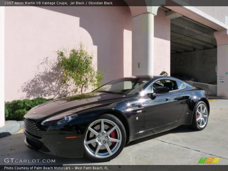 Front 3/4 View of 2007 V8 Vantage Coupe