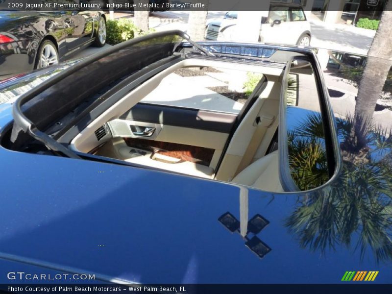 Indigo Blue Metallic / Barley/Truffle 2009 Jaguar XF Premium Luxury