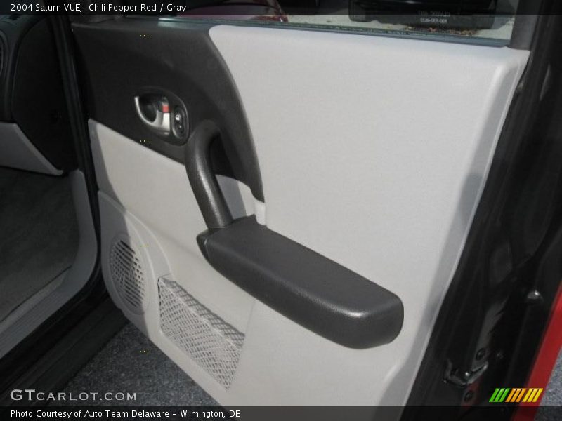 Chili Pepper Red / Gray 2004 Saturn VUE