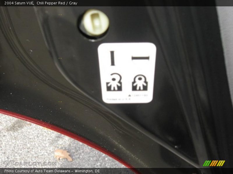 Chili Pepper Red / Gray 2004 Saturn VUE