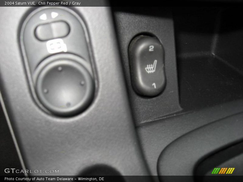 Chili Pepper Red / Gray 2004 Saturn VUE