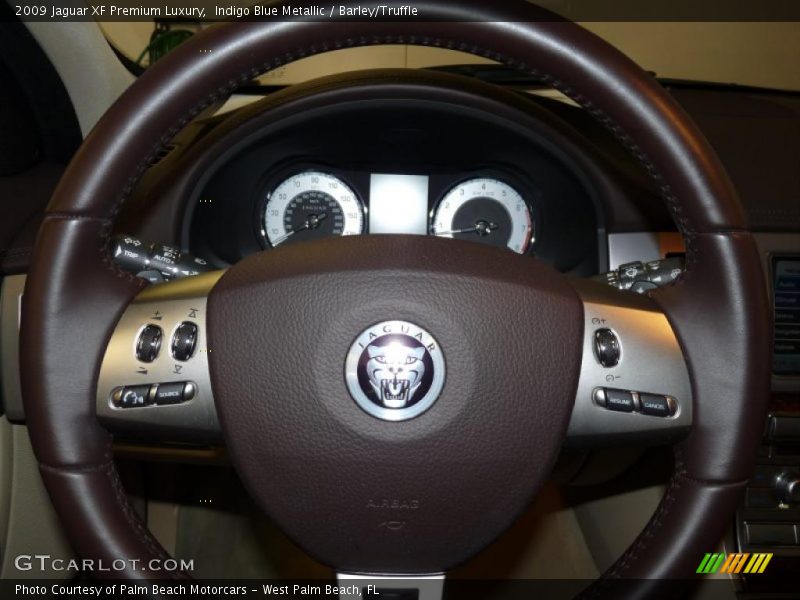  2009 XF Premium Luxury Steering Wheel