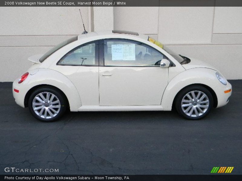 Harvest Moon Beige / White 2008 Volkswagen New Beetle SE Coupe