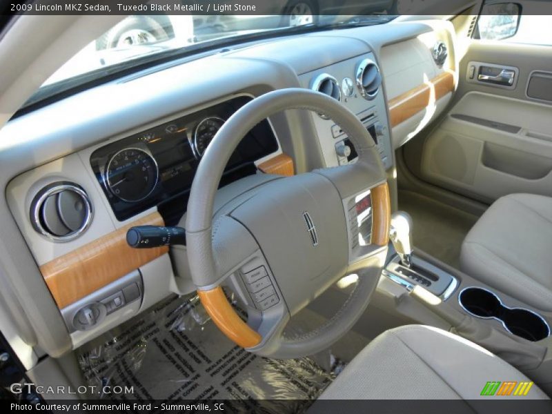 Tuxedo Black Metallic / Light Stone 2009 Lincoln MKZ Sedan