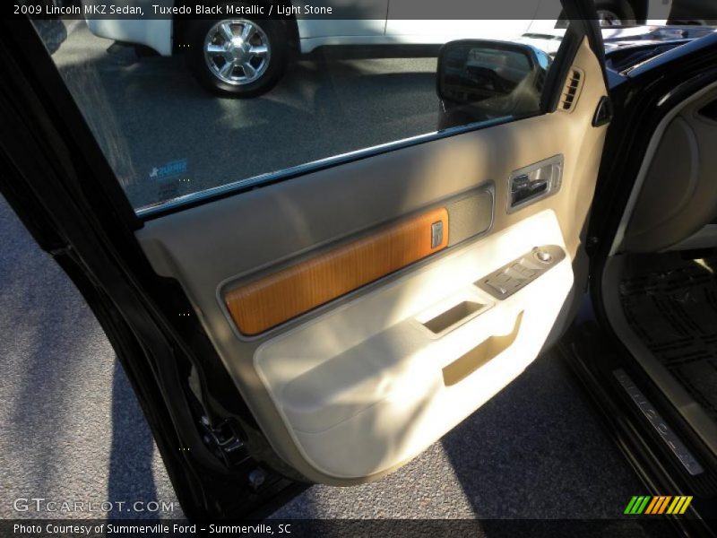 Tuxedo Black Metallic / Light Stone 2009 Lincoln MKZ Sedan