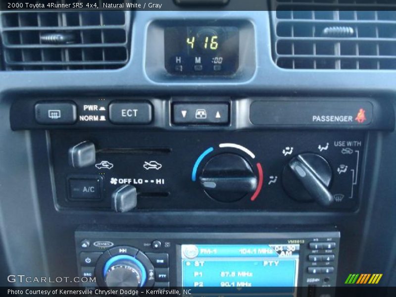 Natural White / Gray 2000 Toyota 4Runner SR5 4x4