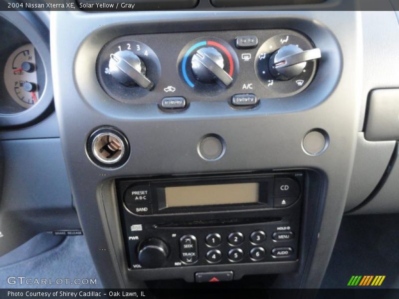 Solar Yellow / Gray 2004 Nissan Xterra XE