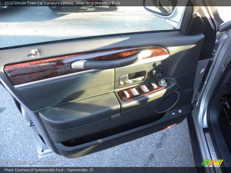 Door Panel of 2010 Town Car Signature Limited