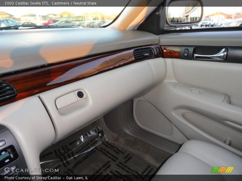 Cashmere / Neutral Shale 2003 Cadillac Seville STS