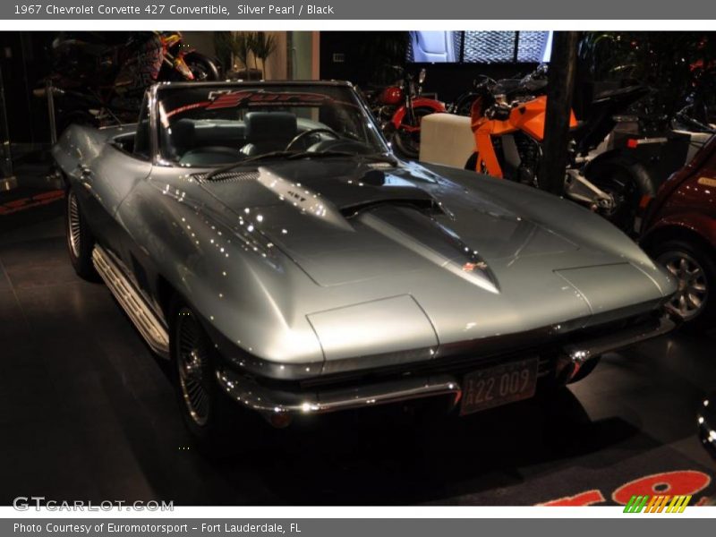 Silver Pearl / Black 1967 Chevrolet Corvette 427 Convertible
