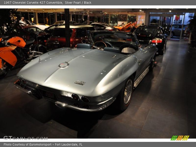 Silver Pearl / Black 1967 Chevrolet Corvette 427 Convertible