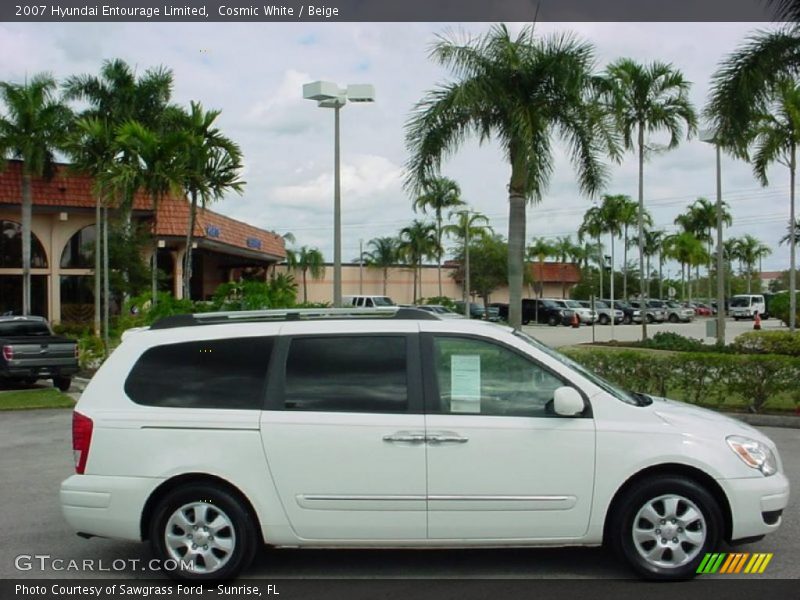 Cosmic White / Beige 2007 Hyundai Entourage Limited