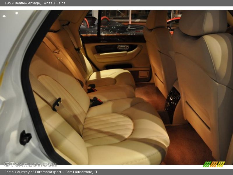 White / Beige 1999 Bentley Arnage