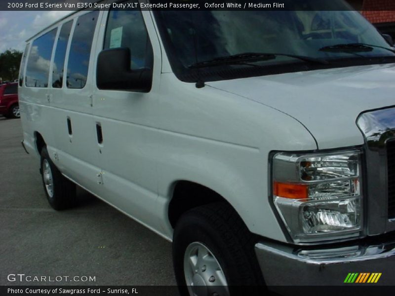 Oxford White / Medium Flint 2009 Ford E Series Van E350 Super Duty XLT Extended Passenger
