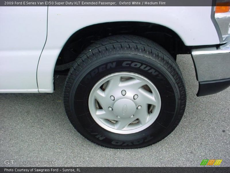 Oxford White / Medium Flint 2009 Ford E Series Van E350 Super Duty XLT Extended Passenger
