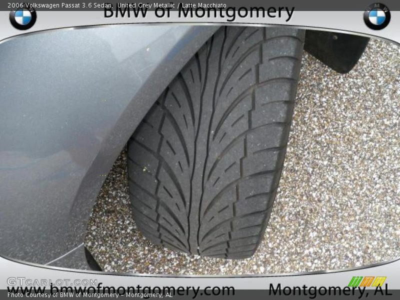 United Grey Metallic / Latte Macchiato 2006 Volkswagen Passat 3.6 Sedan